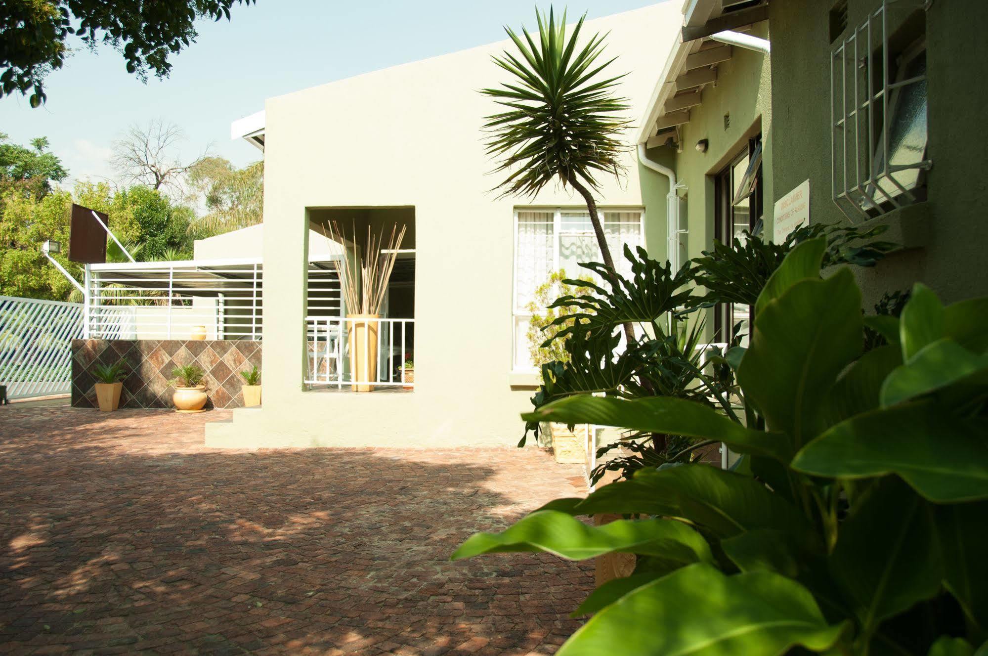 Hotel Kwa - Bungane Johannesburg