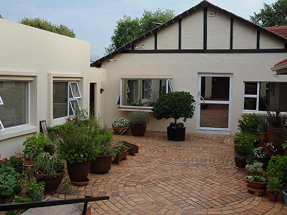 Fifteenon Orange Guest Lodge Johannesburg