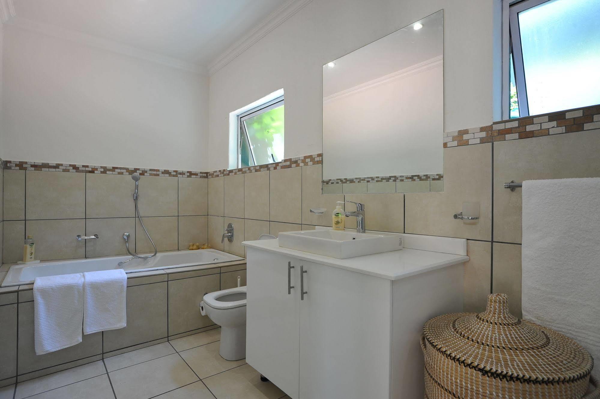 Guest house Fifteenon Orange Guest Lodge 3*