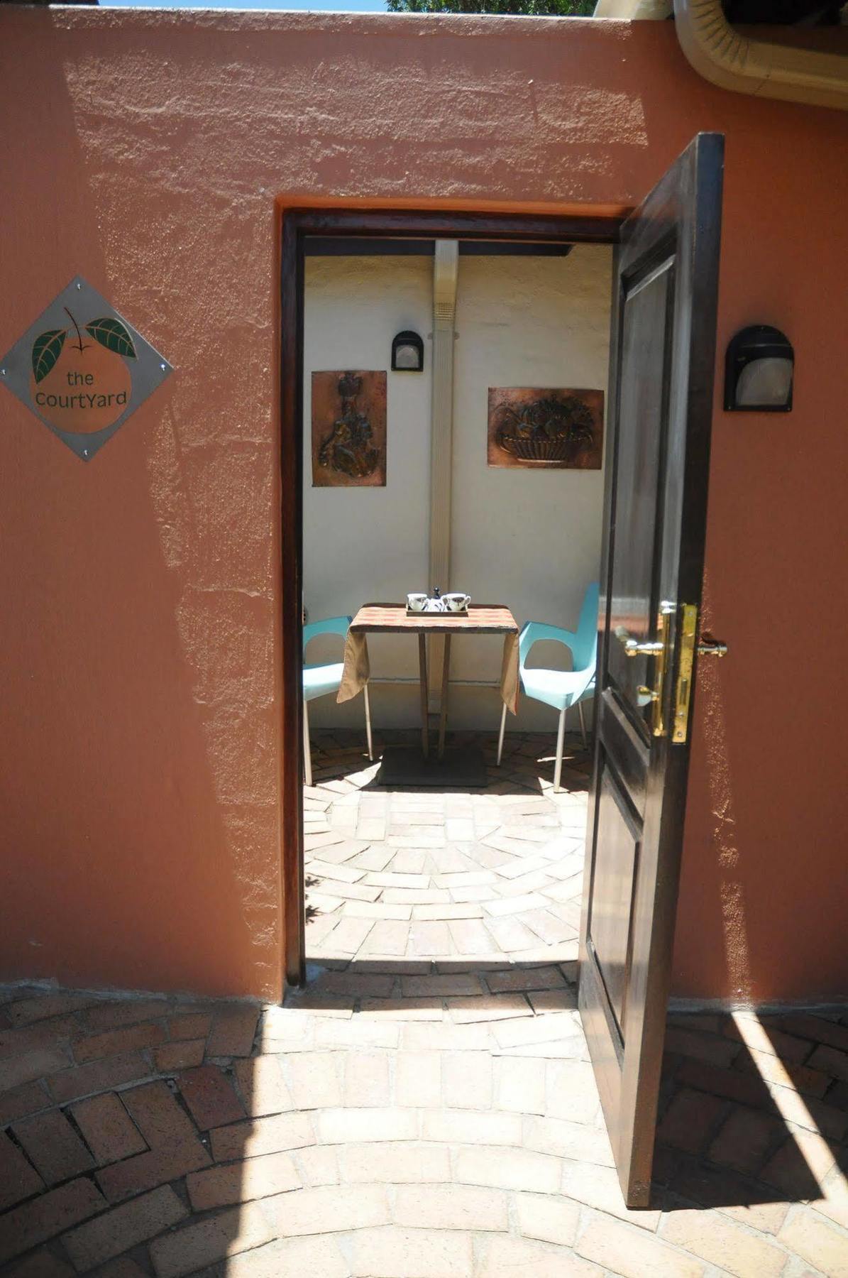 Guest house Fifteenon Orange Guest Lodge Johannesburg
