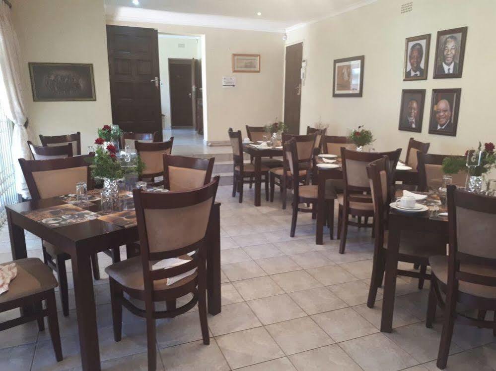 Hoyohoyo Chartwell Hotel 4*