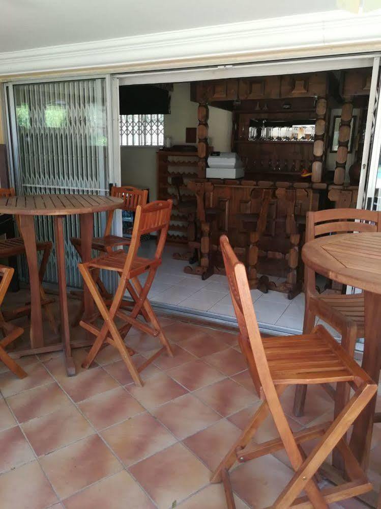 Hotel Hoyohoyo Chartwell Johannesburg