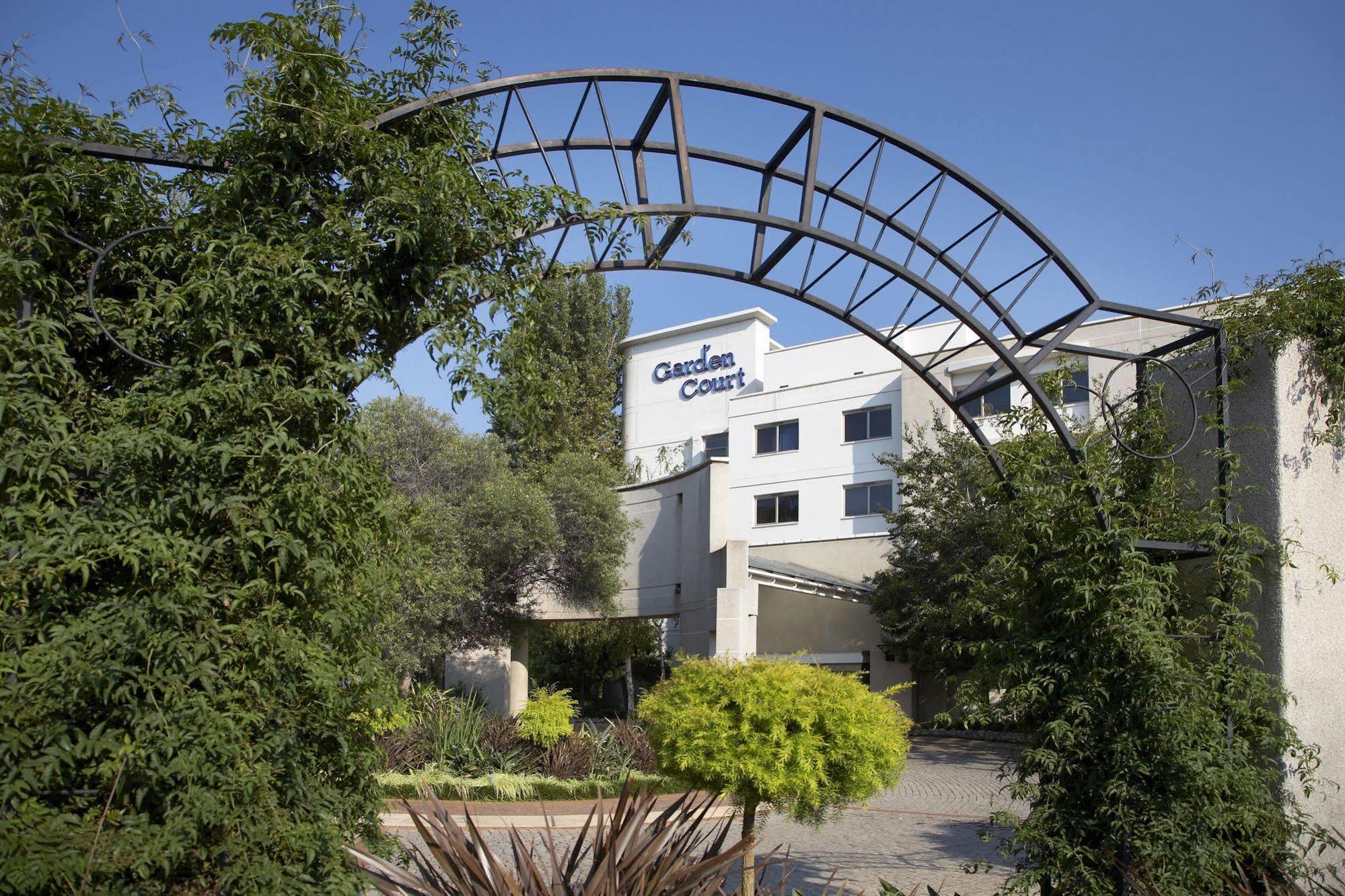 Hotel Garden Court Eastgate 3*