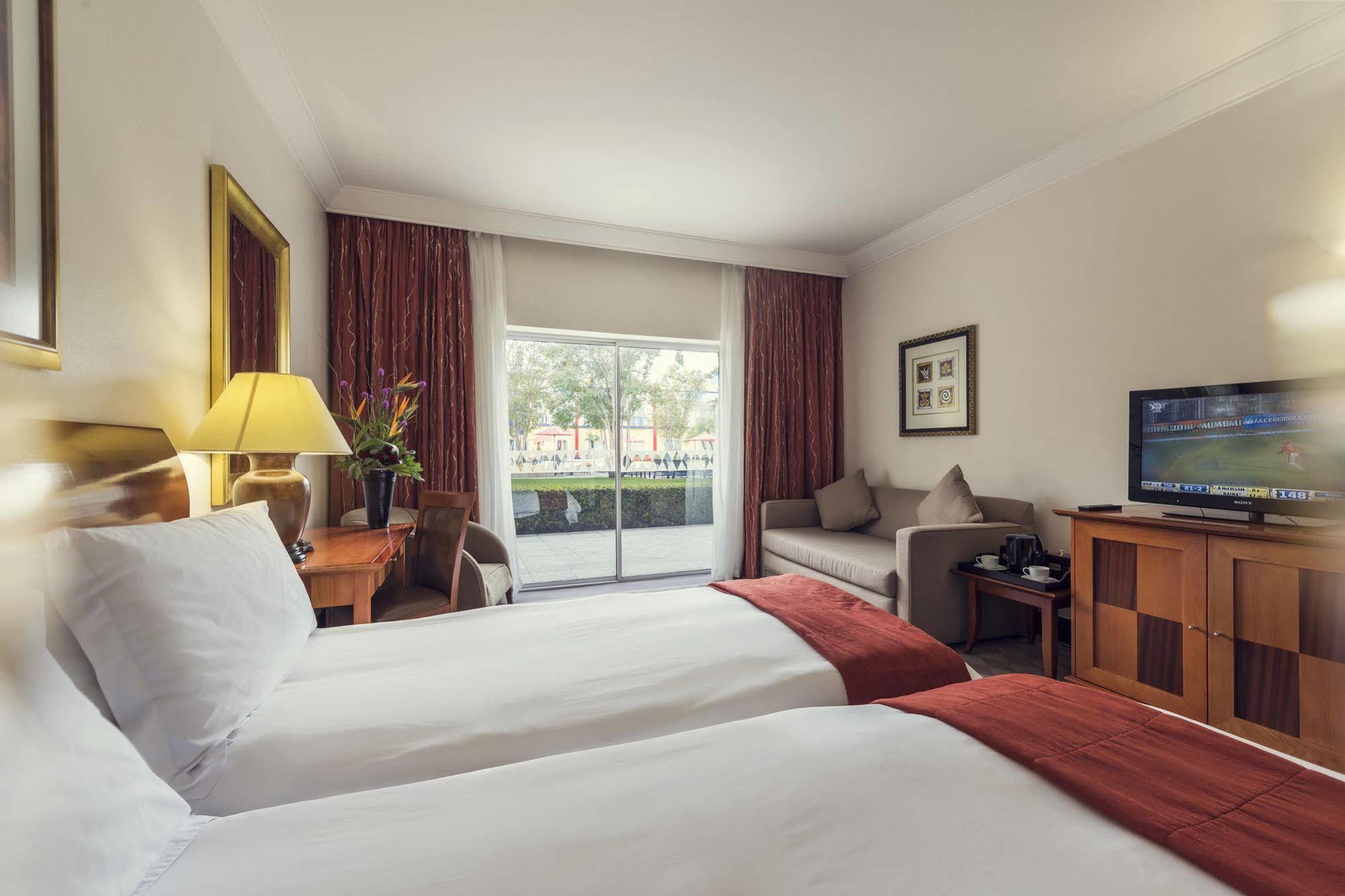 Carnival Club Hotel