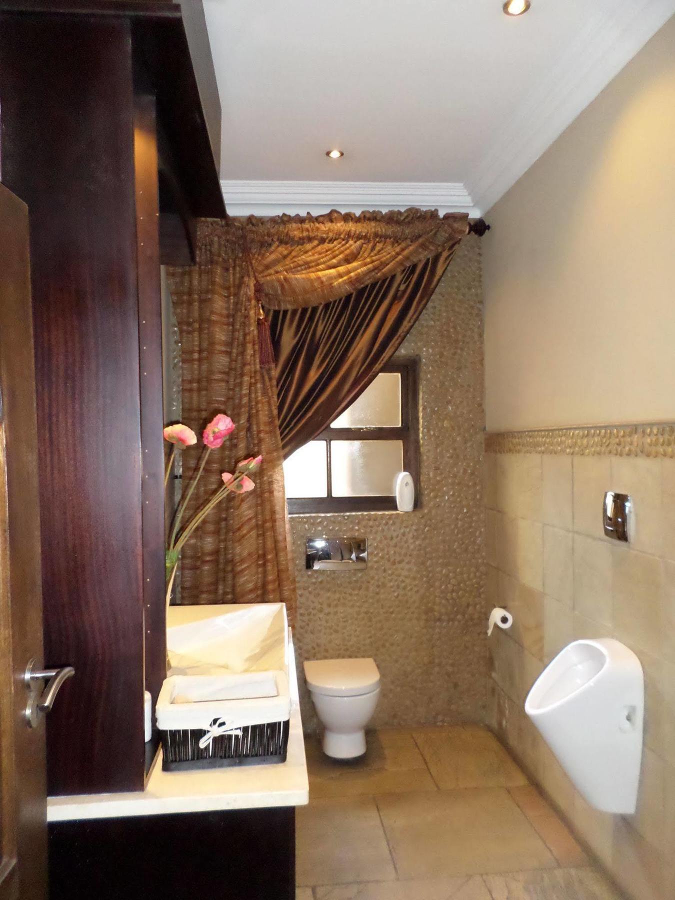 Villa Amanzi Boutique Guest House Guest house Johannesburg