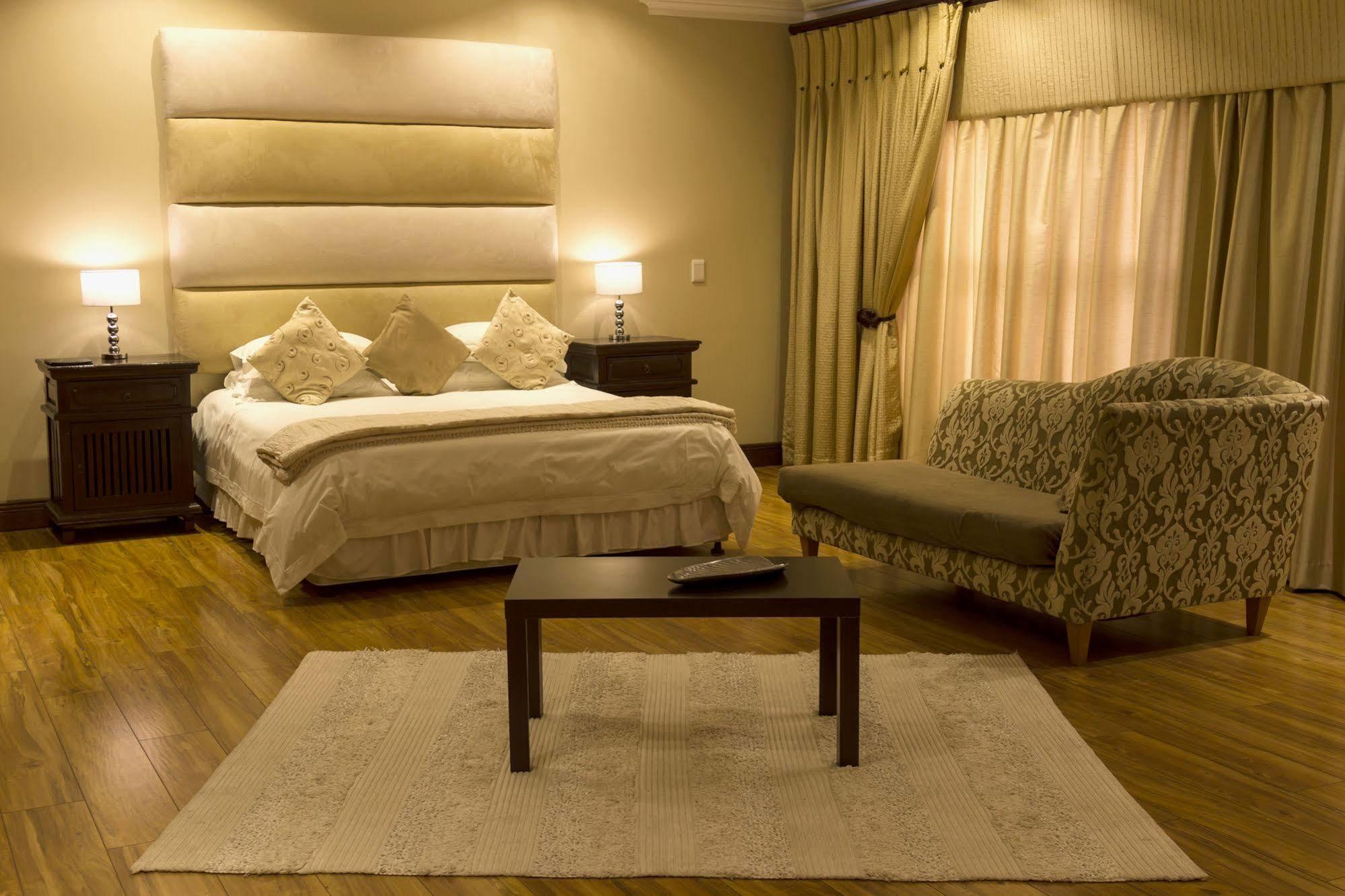 Guest house Villa Amanzi Boutique Guest House 4*