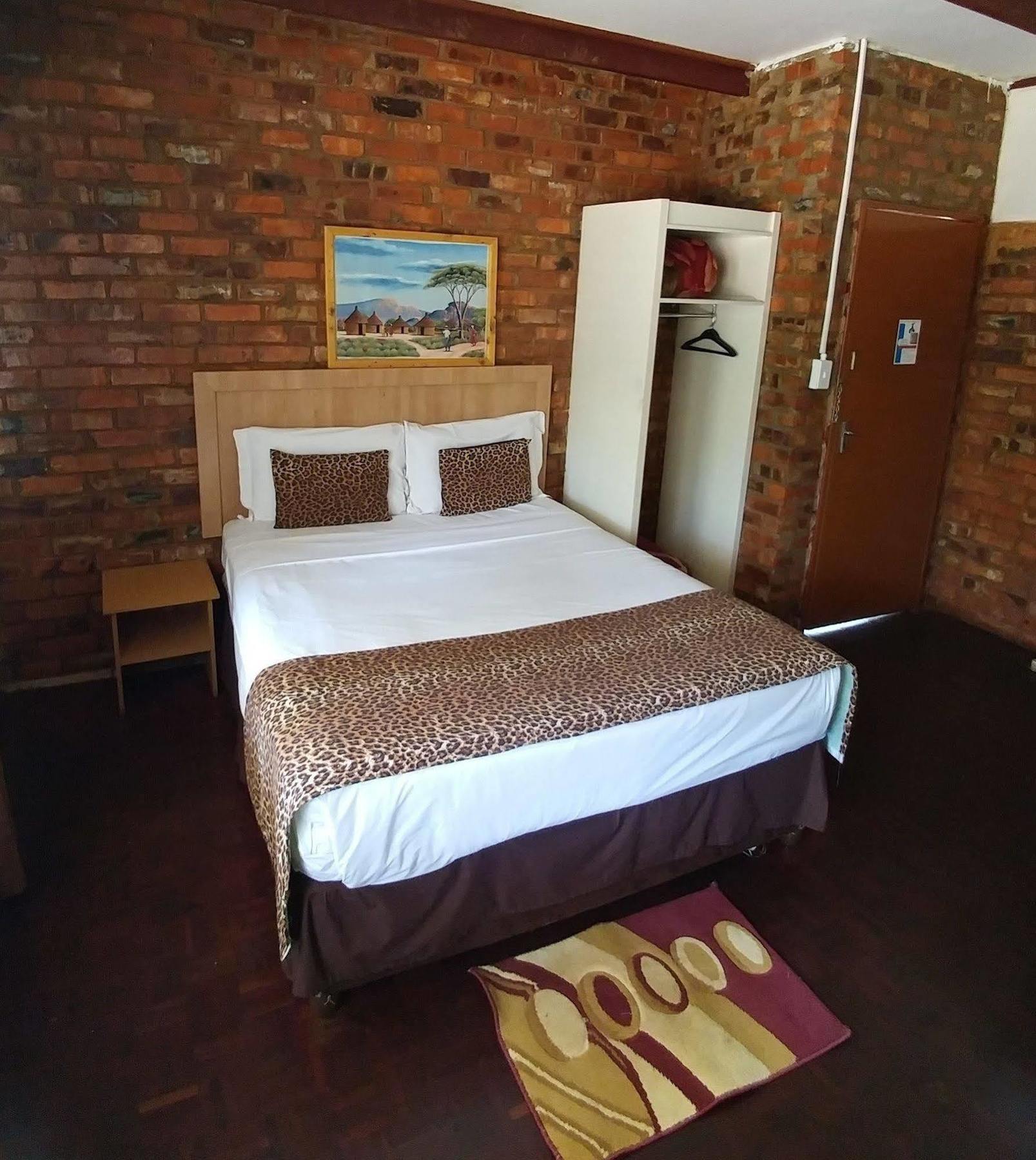 Ecotel Southgate Hotel