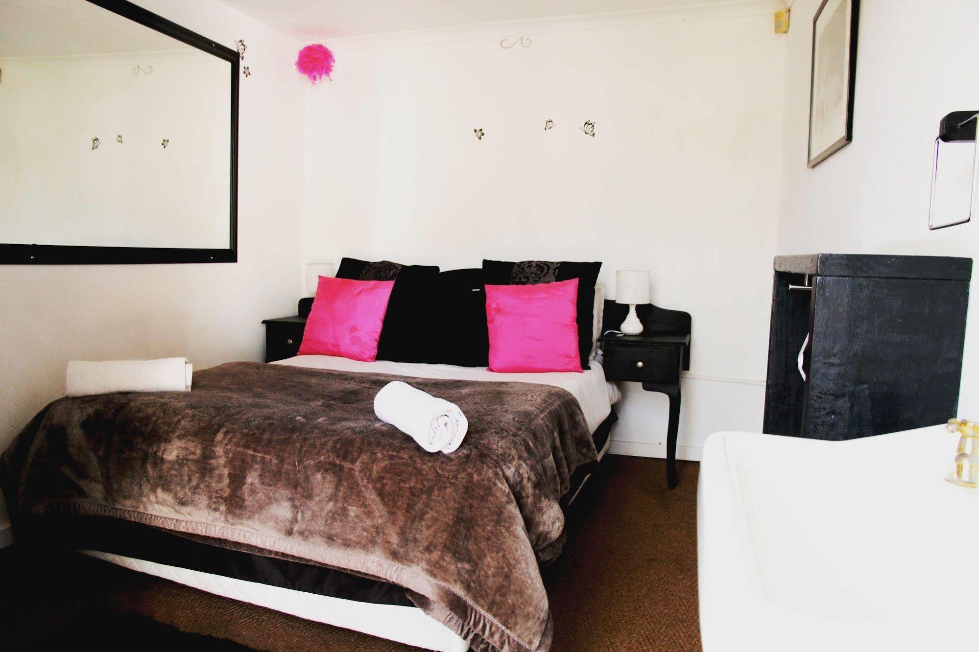 Hostel Homebase Melville Backpackers Johannesburg
