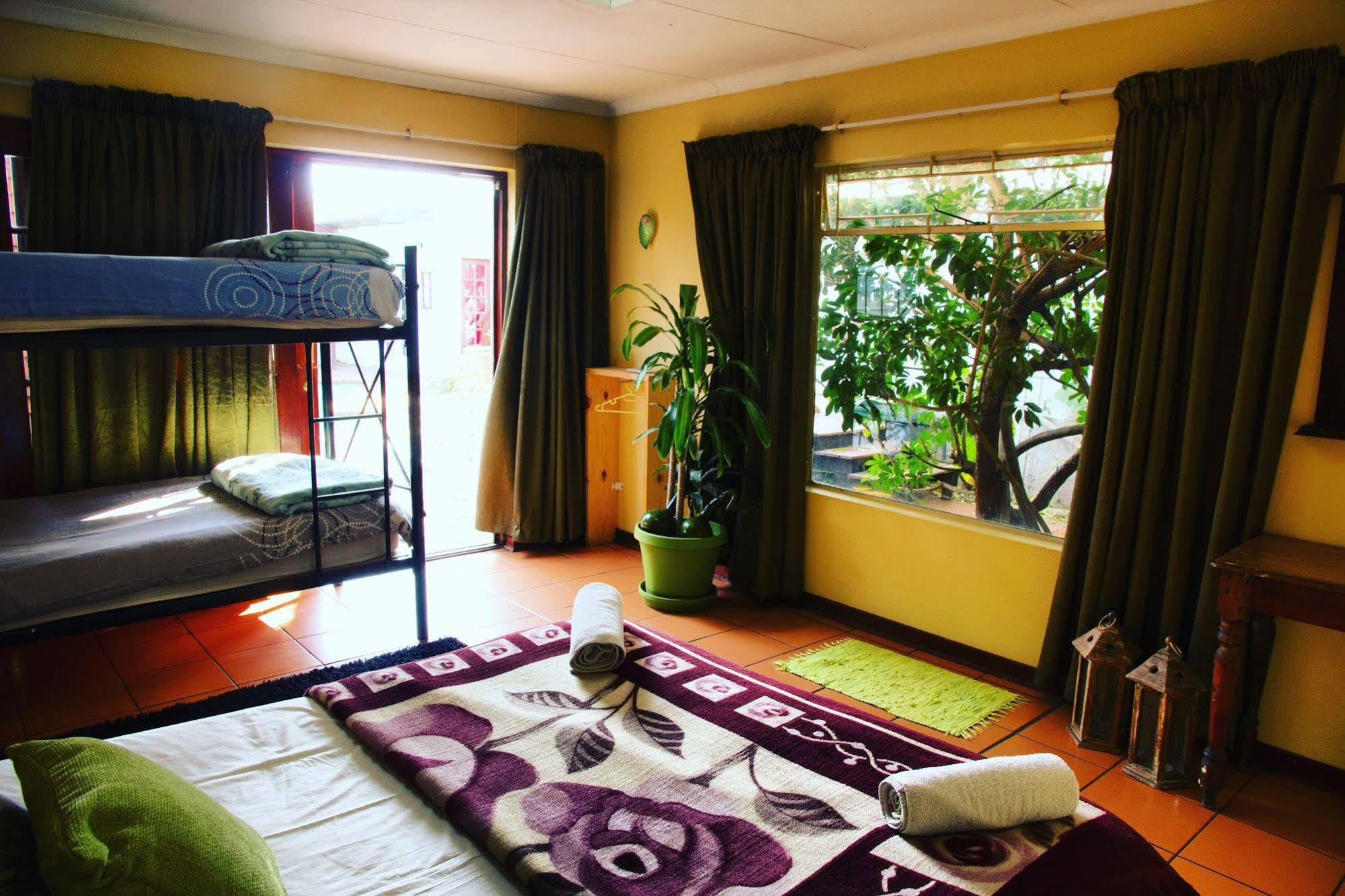 Homebase Melville Backpackers