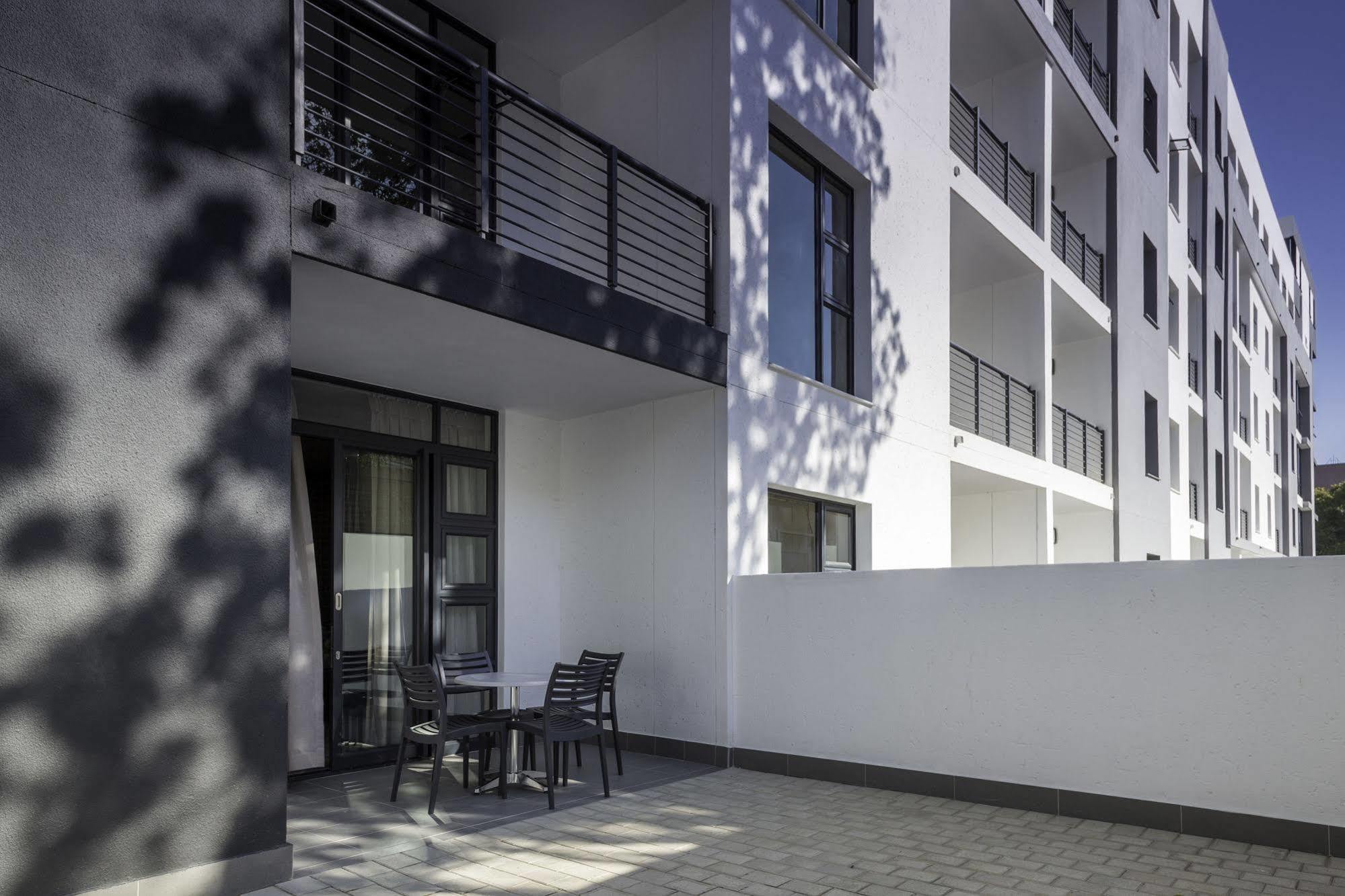 Apartment Cag The Vantage Rosebank *