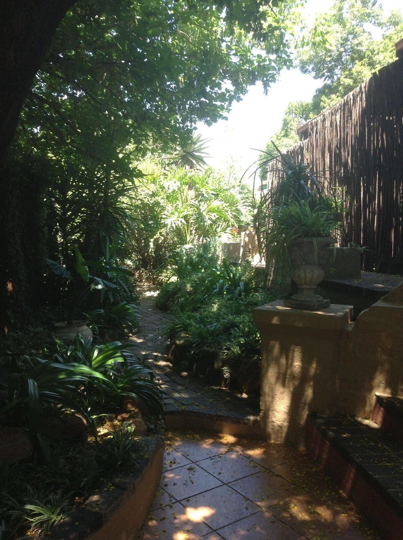 Charlie'S Spot - The Gardens 3* Johannesburg