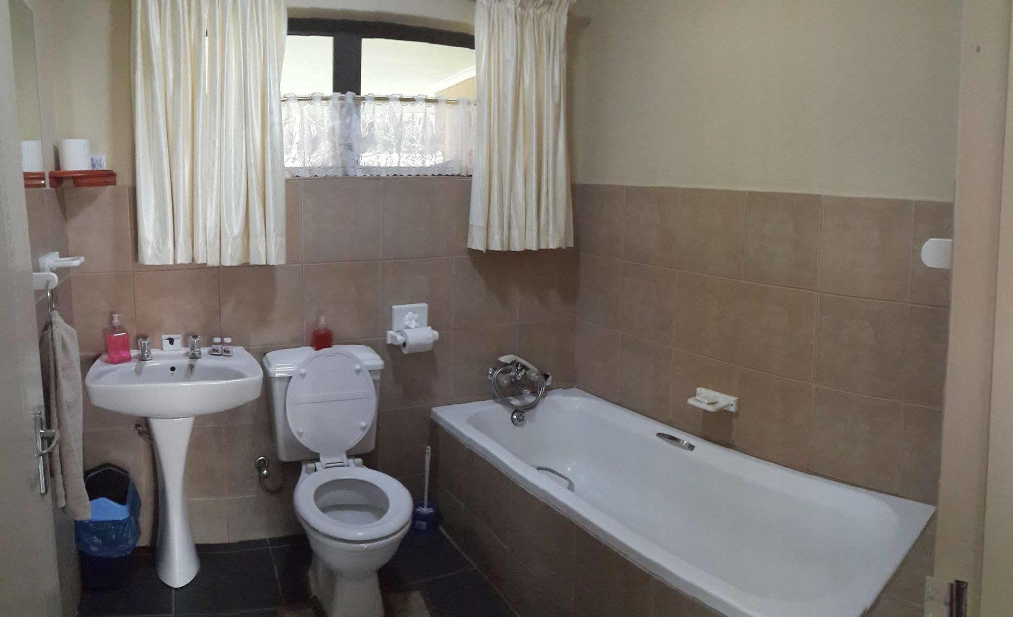 Crystal Rose Hotel