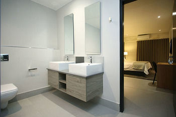 Apartment The Residency Jellicoe Johannesburg