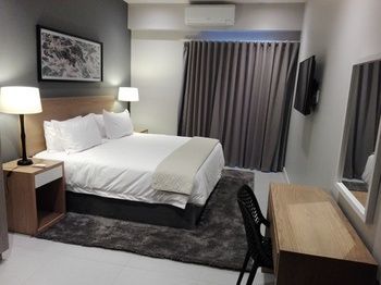 The Residency Jellicoe Apartment Johannesburg