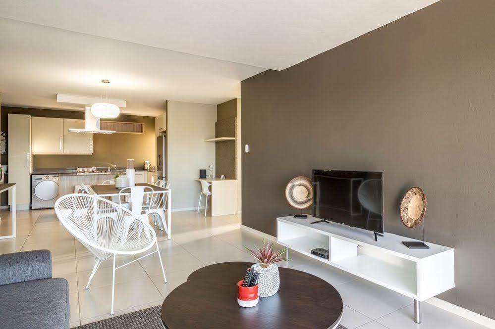 Cag The Hub Bryanston Apartment