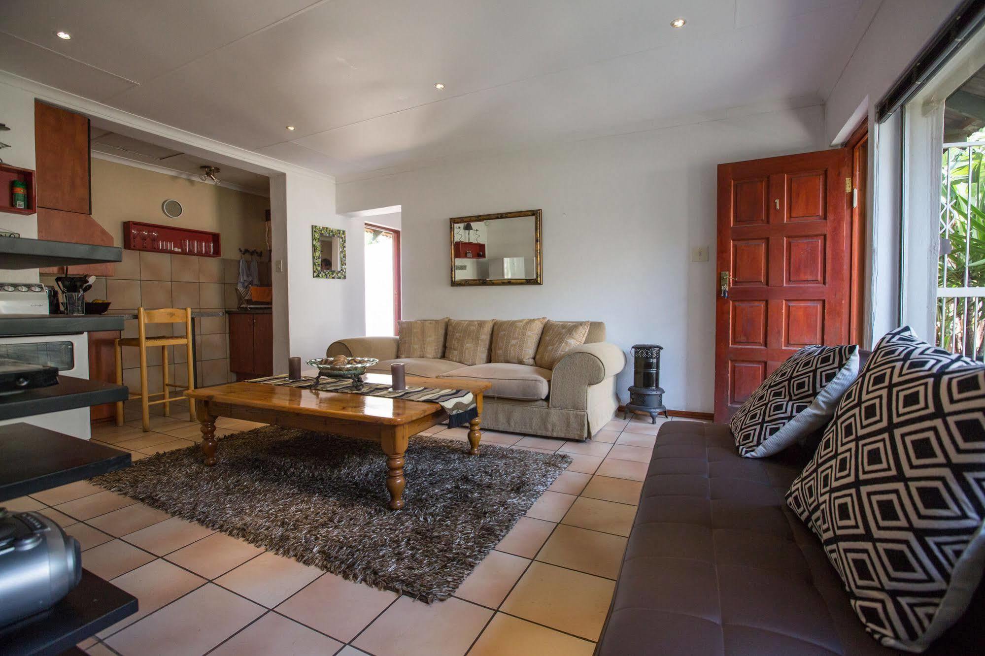Chalet Moonflower