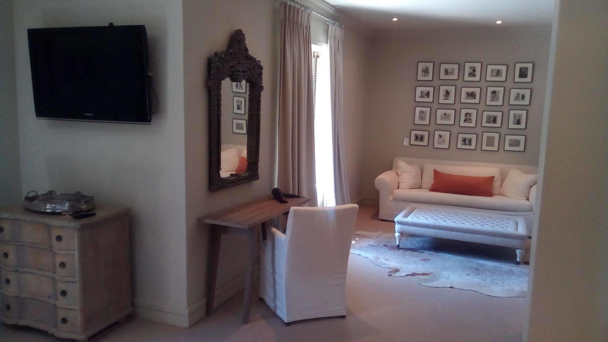 Hoeveld House 5*