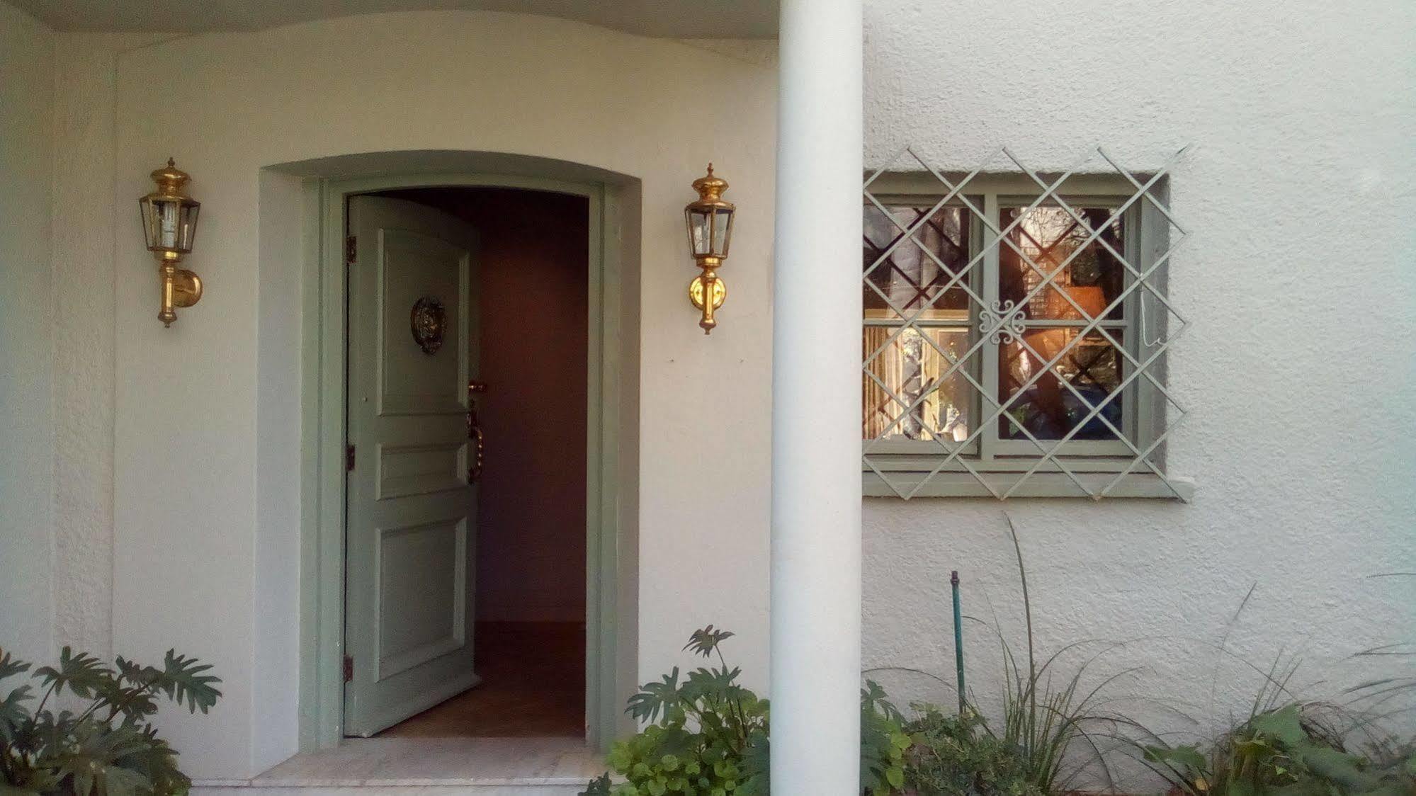 Hoeveld House 5*