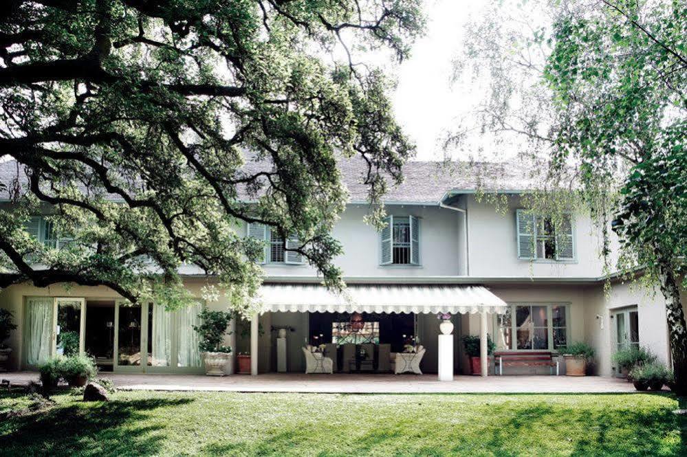 Hoeveld House Hotel 5*