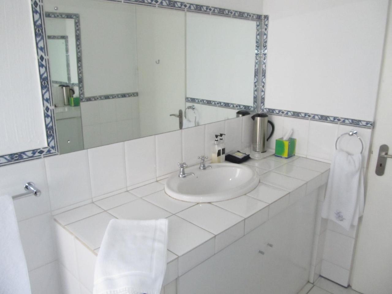 Le Petit Fillan Guest house Johannesburg