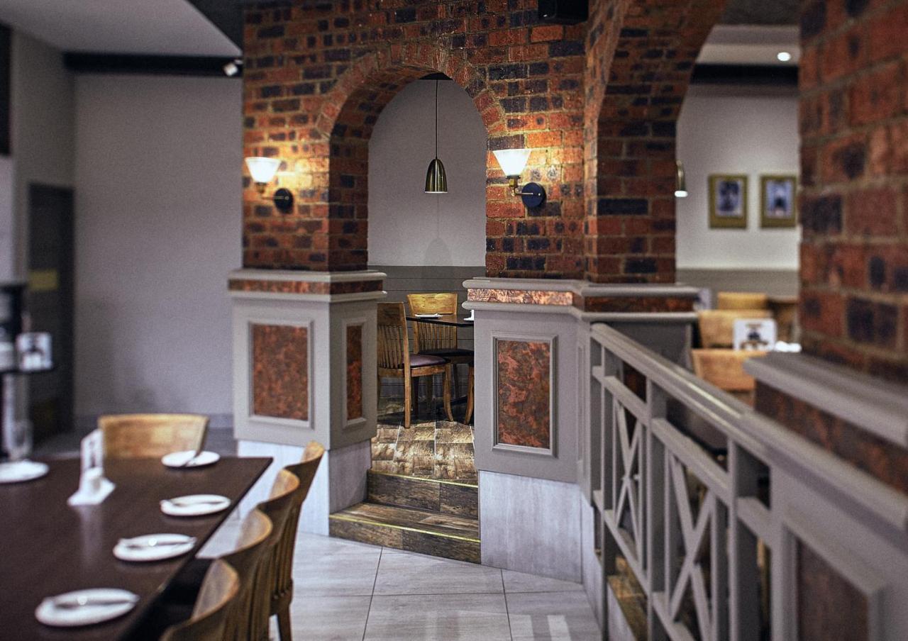 Garden Court Milpark, Hotel 3*