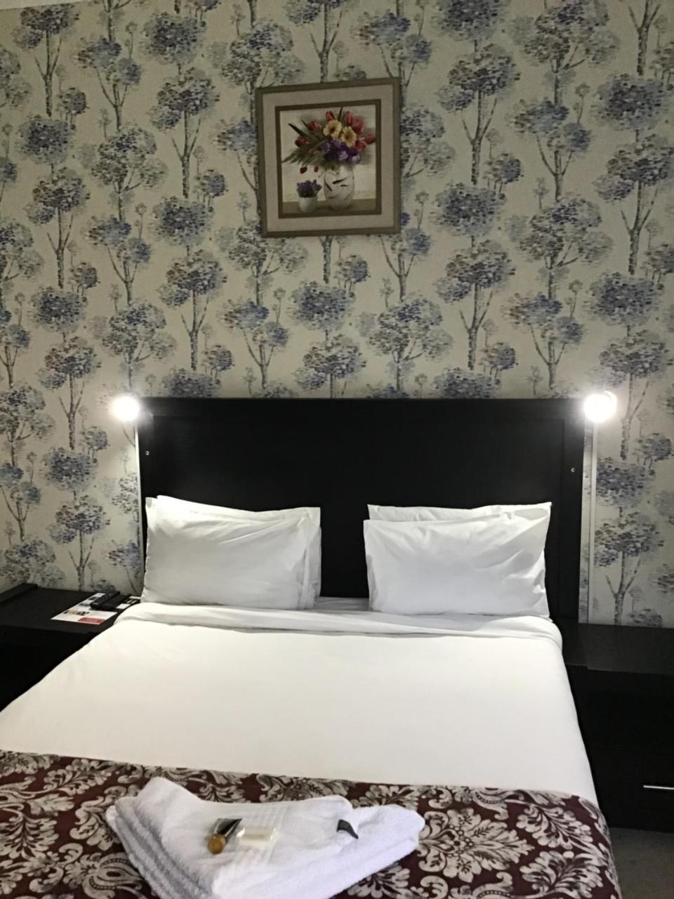Marathon Vip Bed & Breakfast *