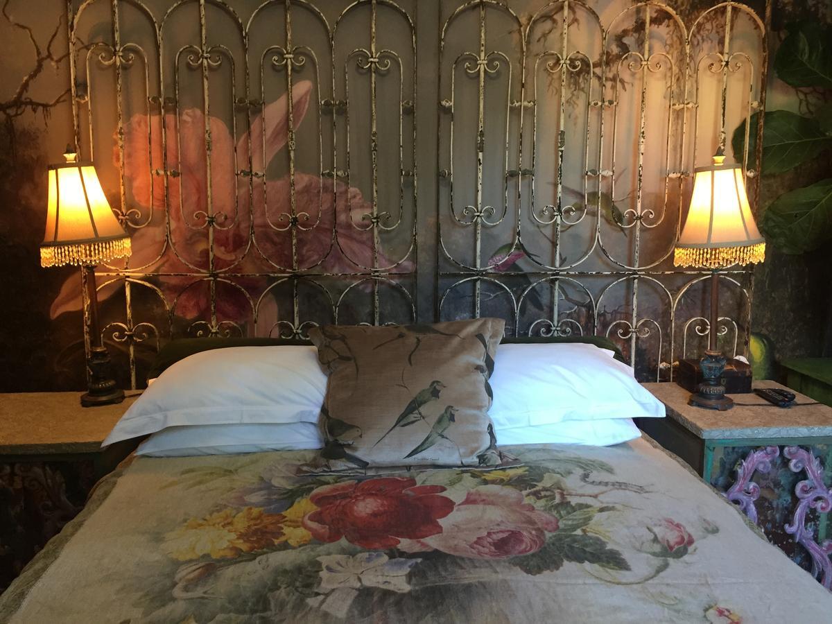 Guest house Festina Lente *
