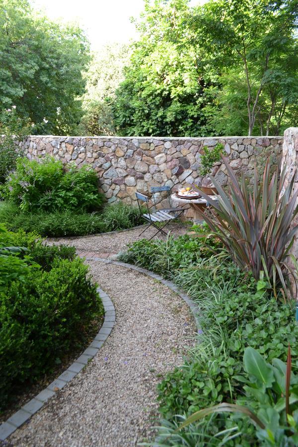Festina Lente Guest house *