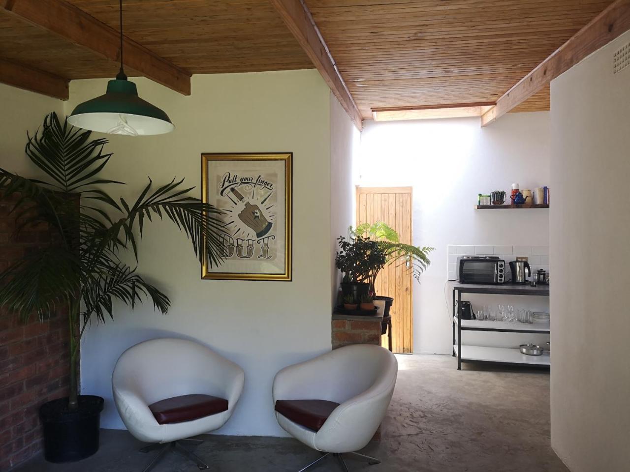 The Secret Garden Apartment *