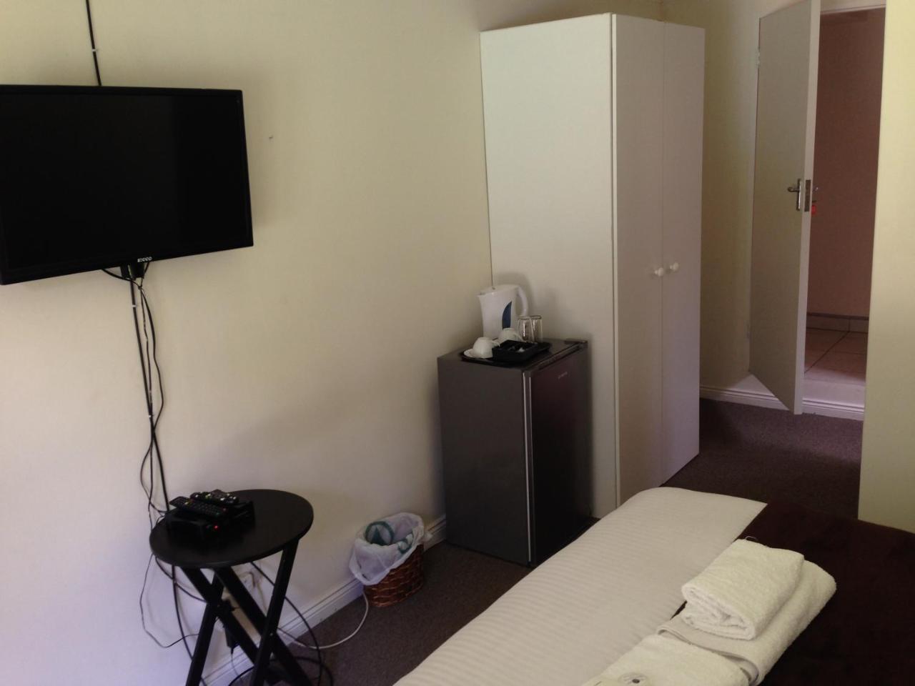 Noraclox Bed & Breakfast Johannesburg