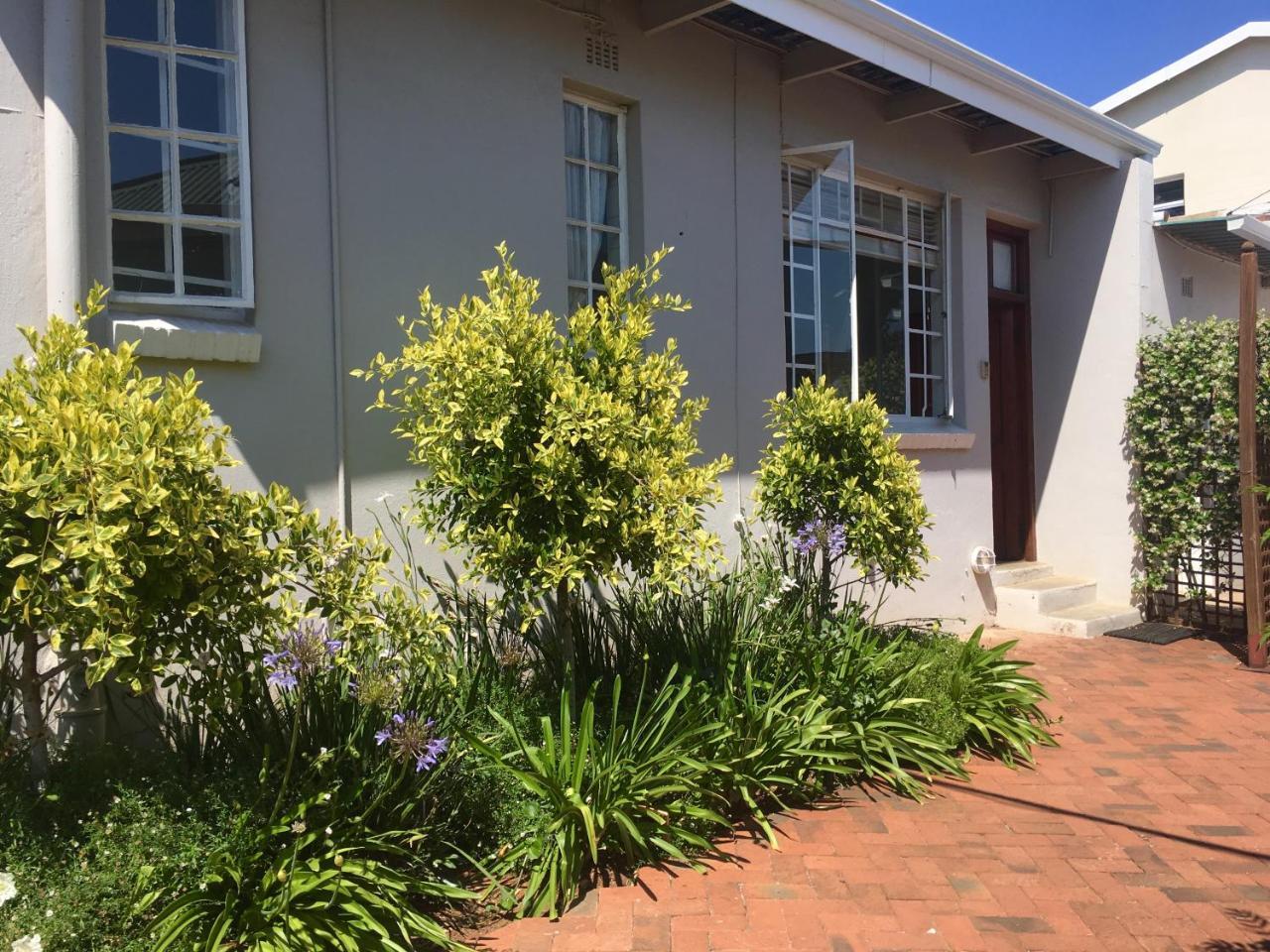 Melville Manor Guest house