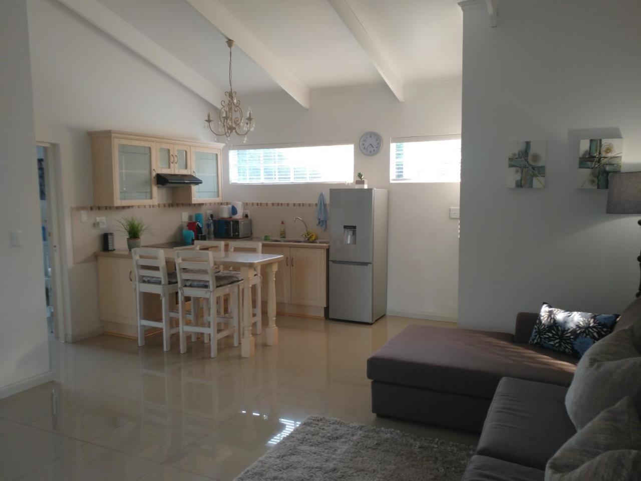 Peppertree Paulshof Jhb Solar No Loadshedding 3*