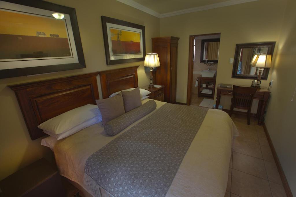 Le Cozmo 4*