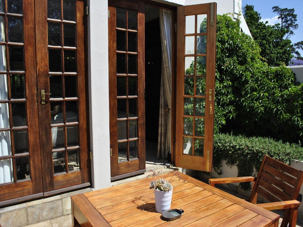 Bed & Breakfast Doveton House 4*