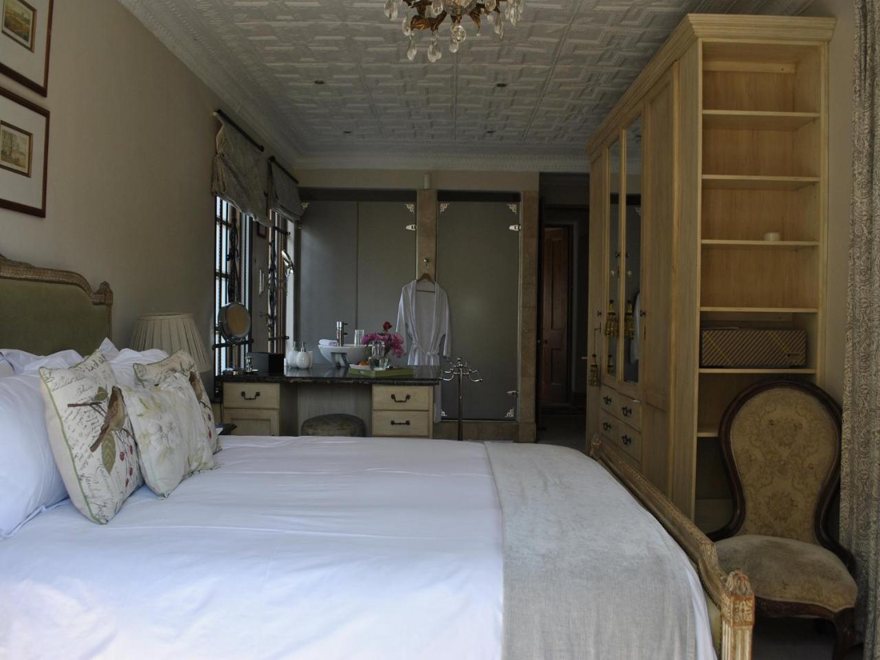 Bed & Breakfast Doveton House