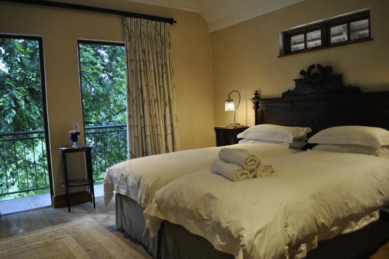 Doveton House Bed & Breakfast 4*