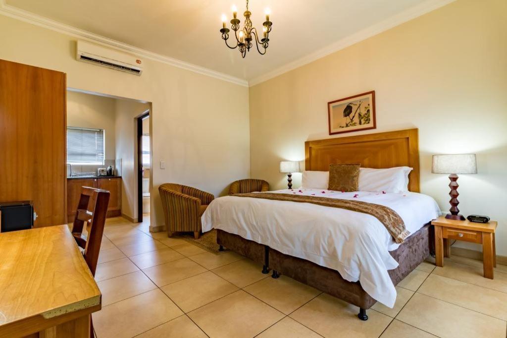 Hoyohoyo Chartwell Johannesburg