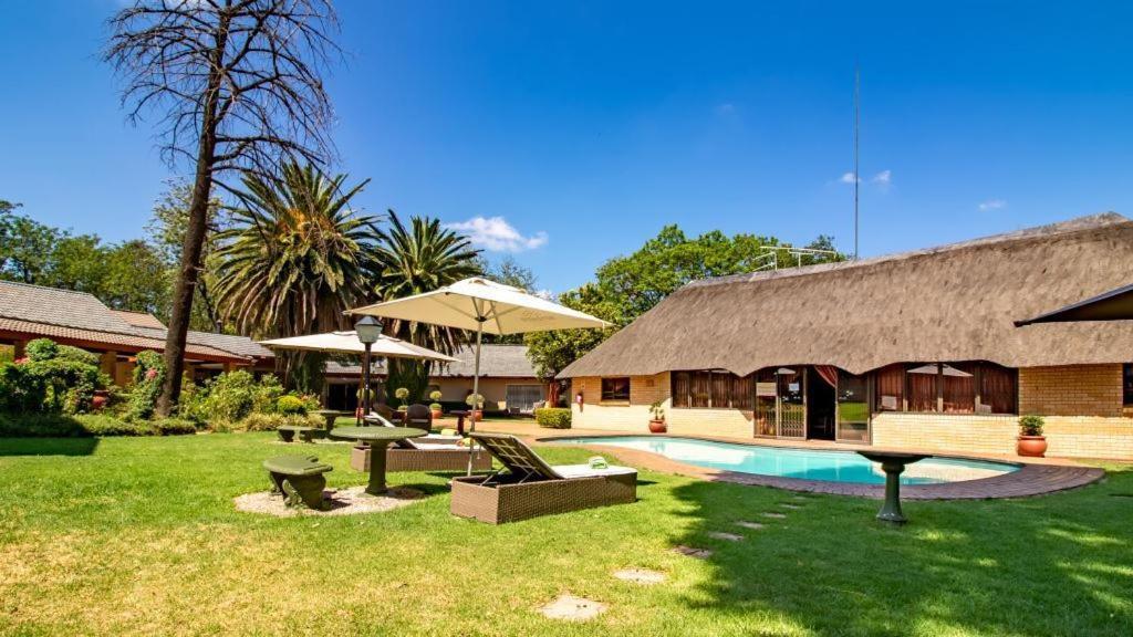 Hotel Hoyohoyo Chartwell 4*