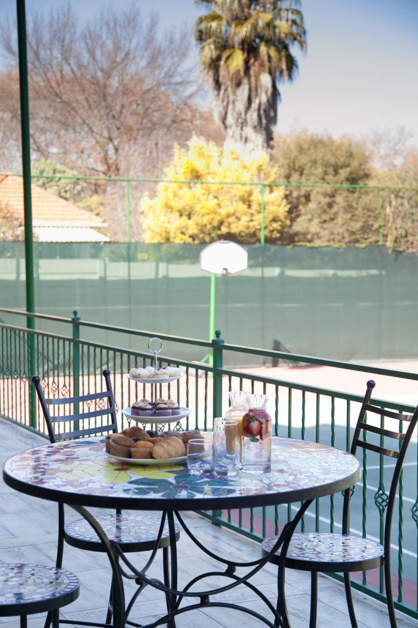 Acomodação com café da manhã  Avondhu 4*