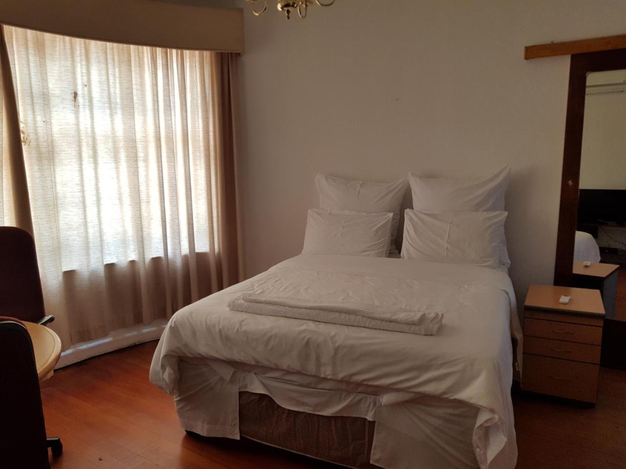 Ltn 2* Johannesburg