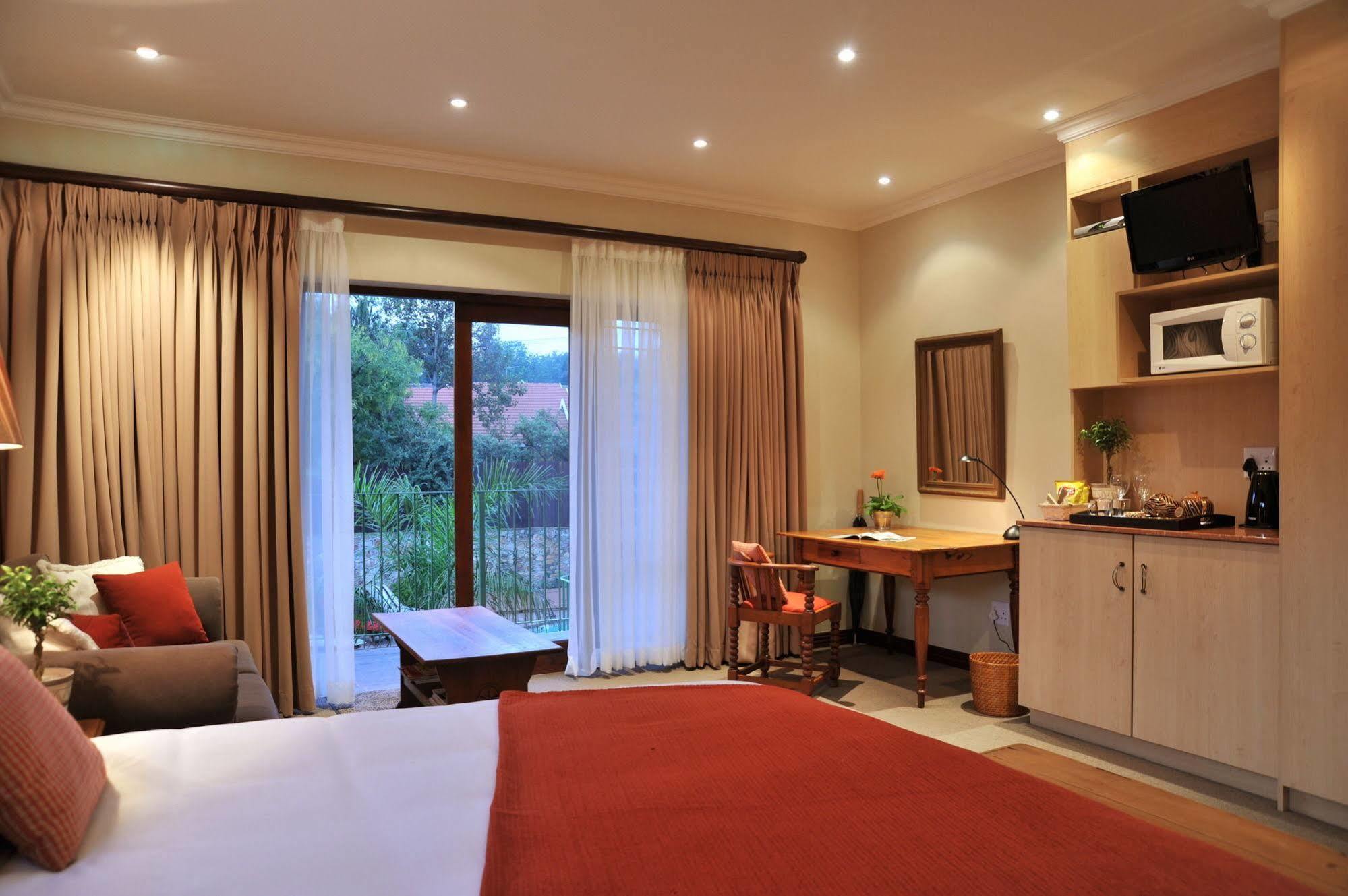 Claires Of Sandton Luxury 4* Johannesburg