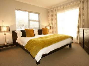 Urban Hip - Splice 4* Johannesburg