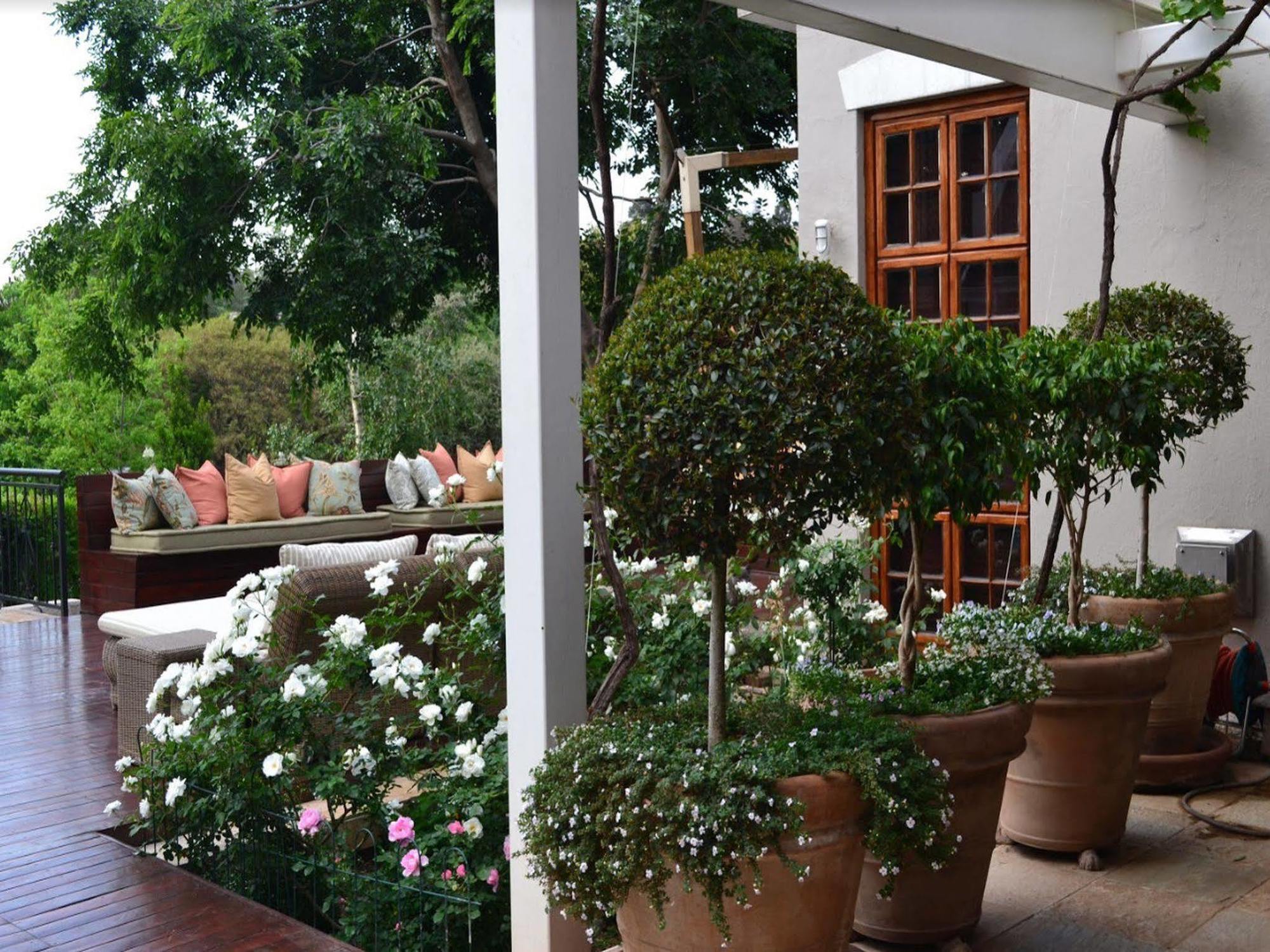 Doveton House Bed & Breakfast 4*