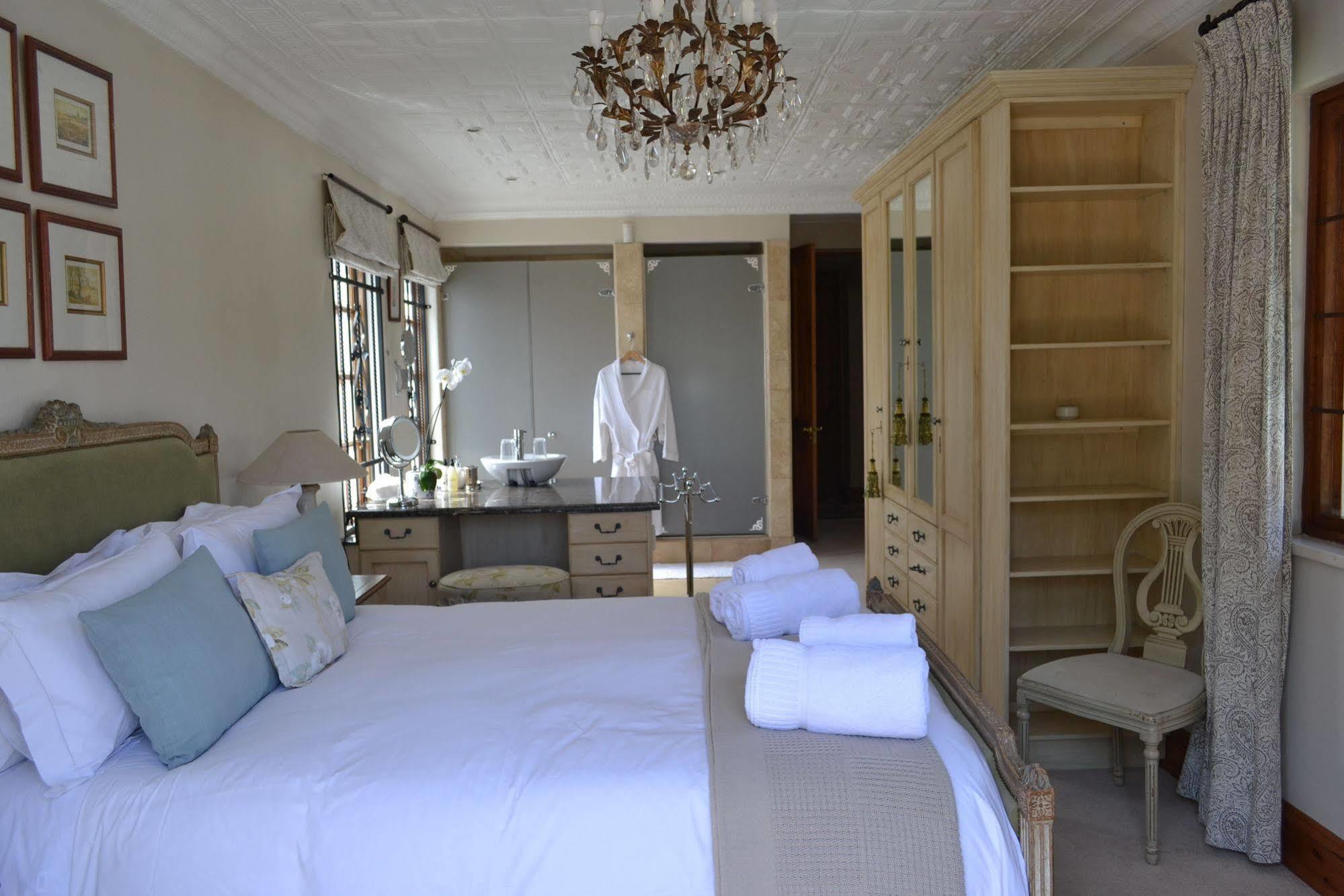 Bed & Breakfast Doveton House Johannesburg