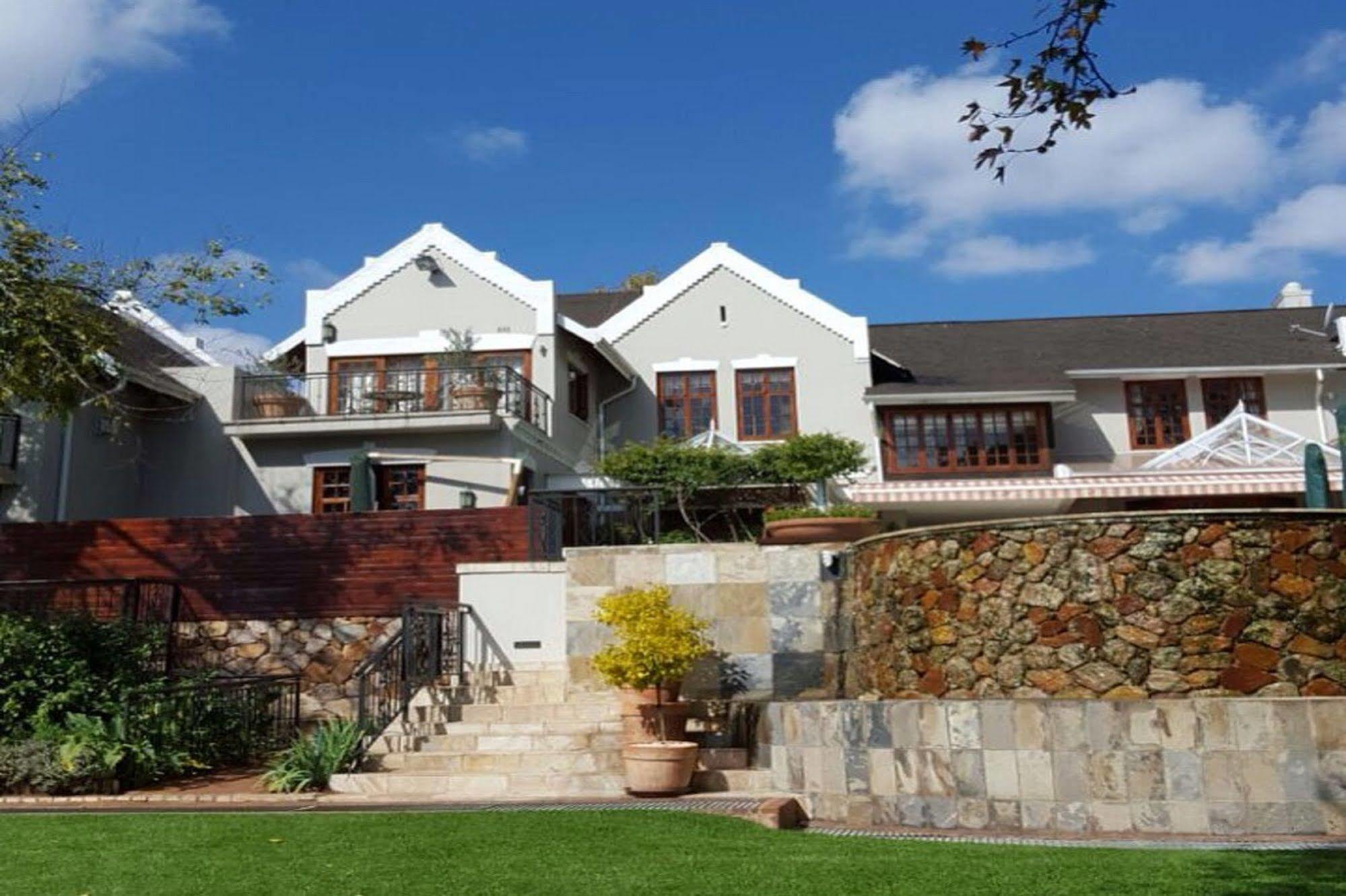 Doveton House 4*