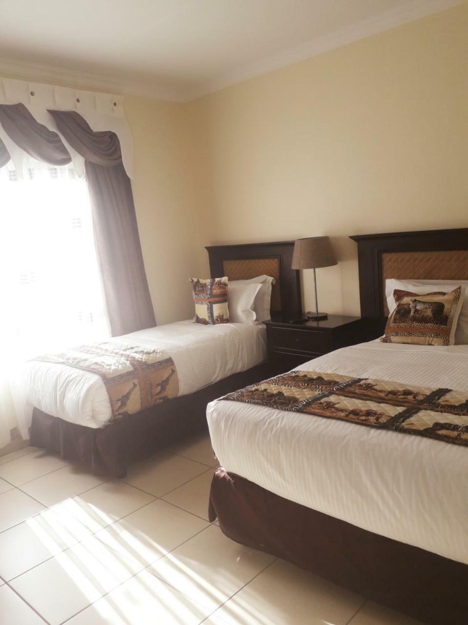 Ecotel Southgate Hotel 2*