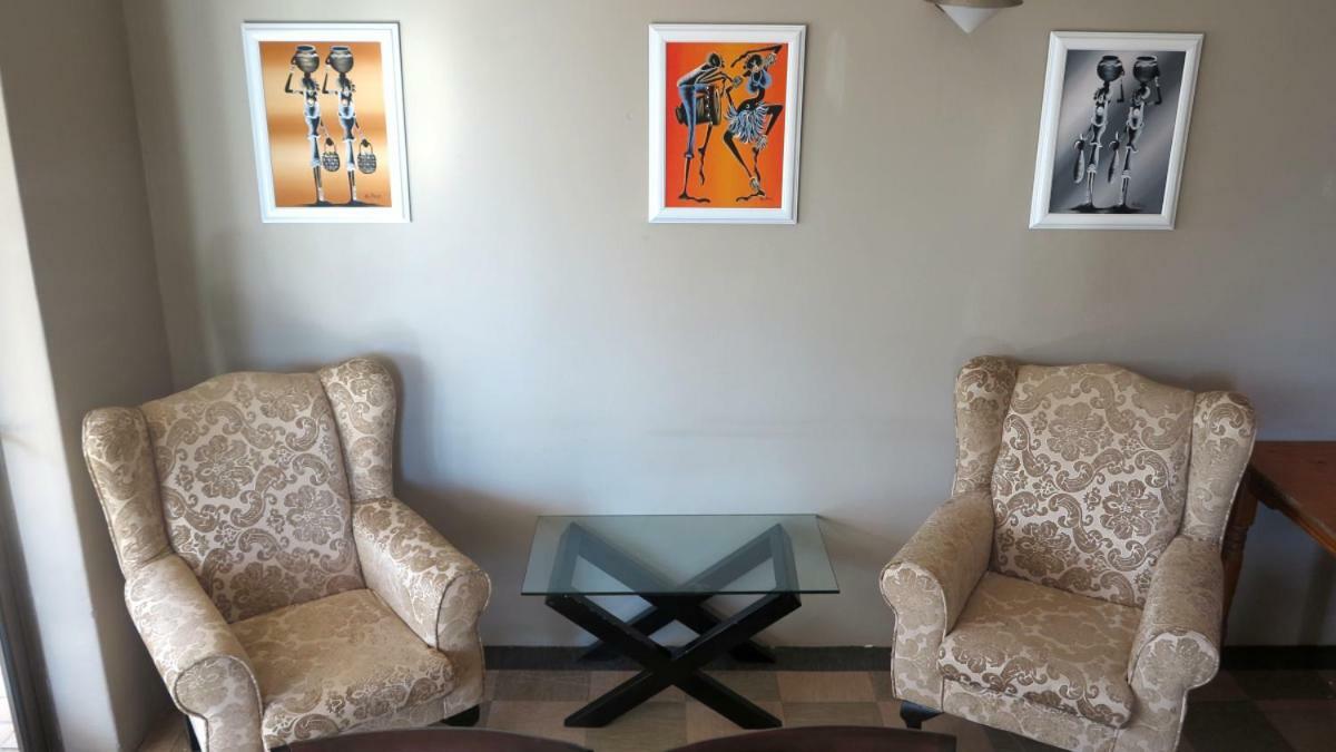 Umgwezi Lodge/backpackers Hostel *