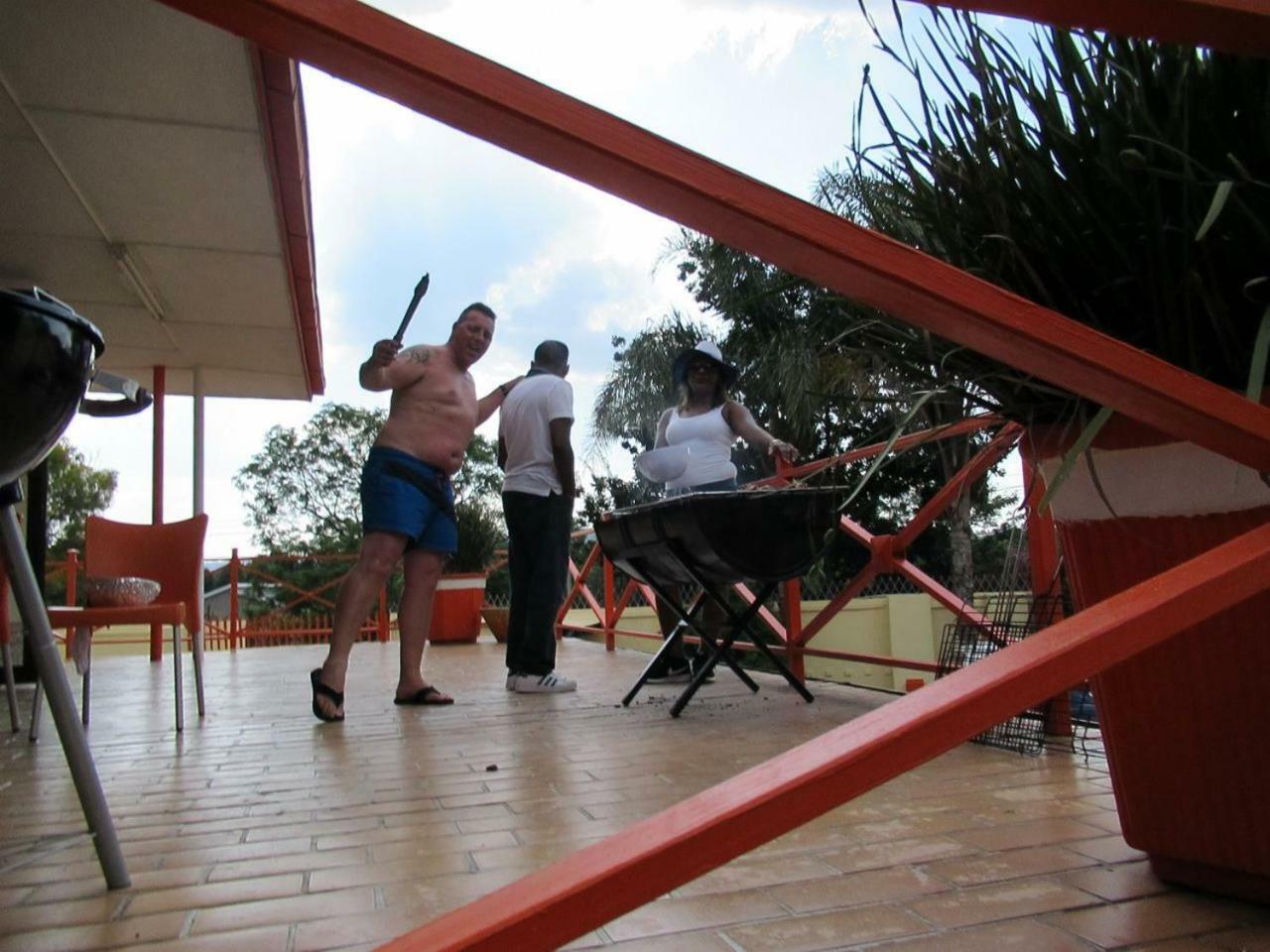 Umgwezi Lodge/backpackers Hostel