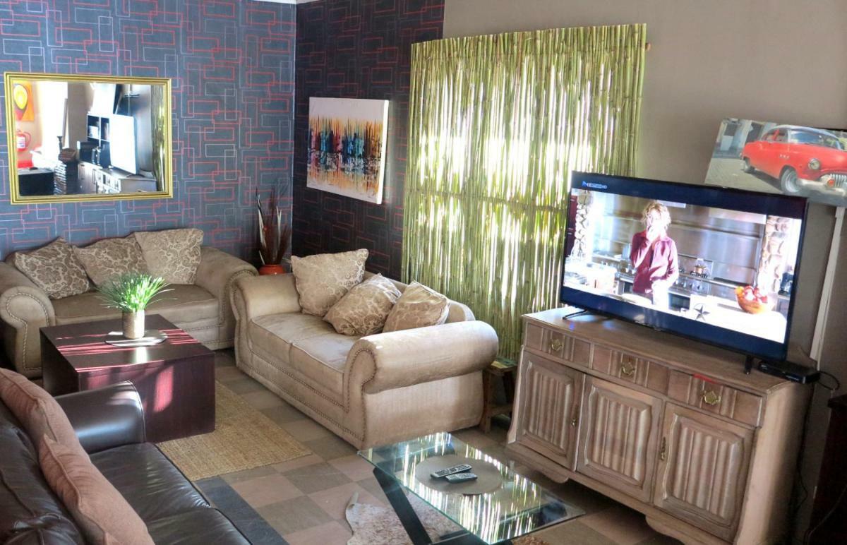 Hostel Umgwezi Lodge/backpackers *