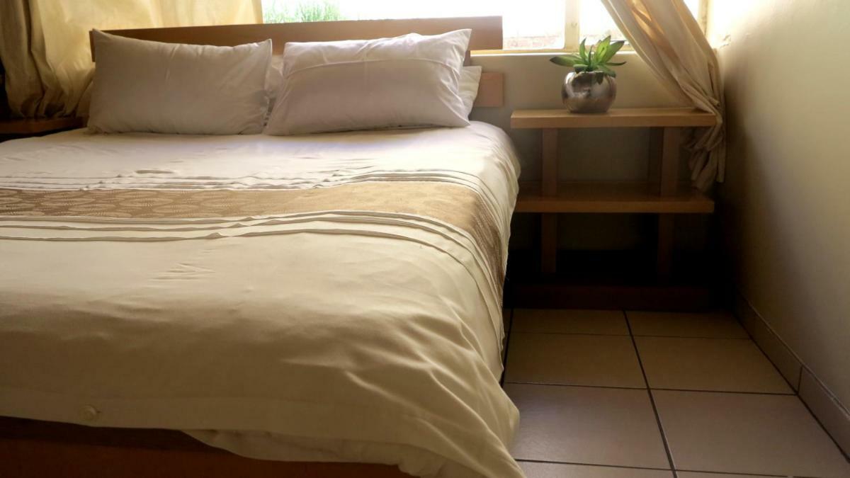 Umgwezi Lodge/backpackers Johannesburg